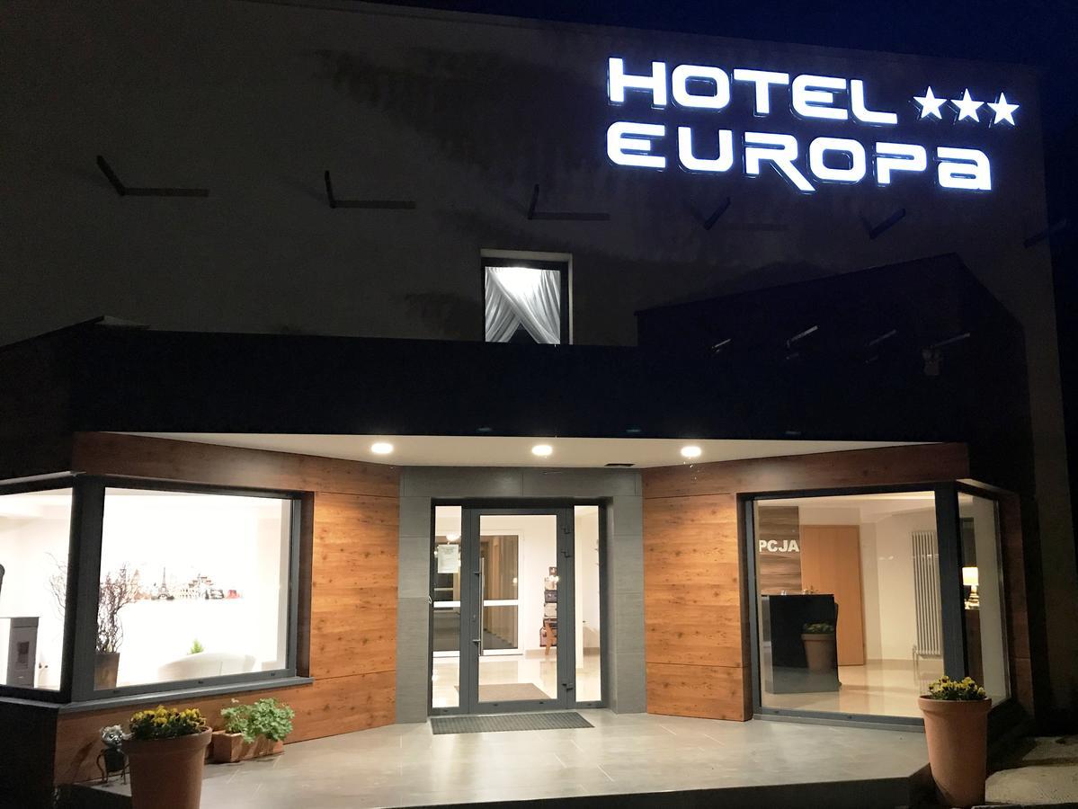 Hotel Europa แอลบลอง ภายนอก รูปภาพ